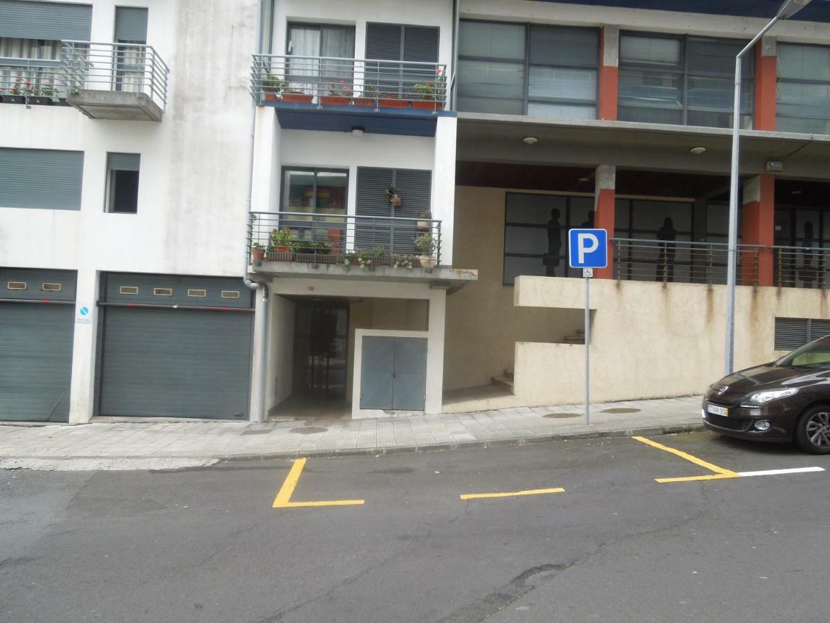 Borges Pimentel Apartment Ponta Delgada المظهر الخارجي الصورة